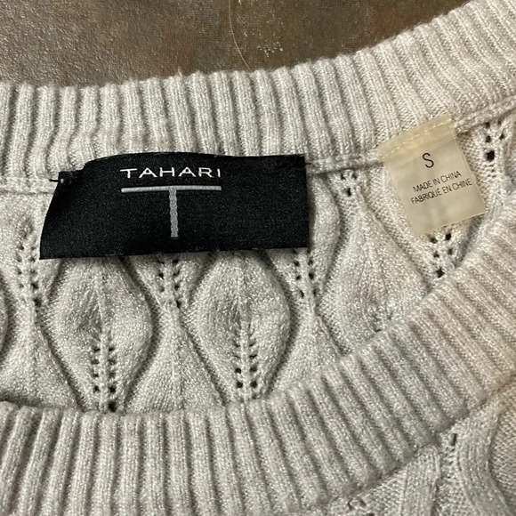 T Tahari Grey Sweater size S - Picture 5 of 8